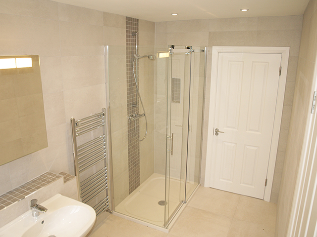 Large bright shower room