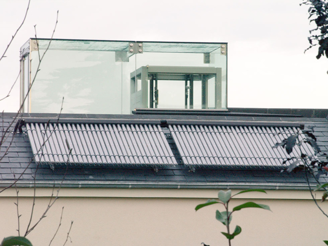 Glazed roof terrace access