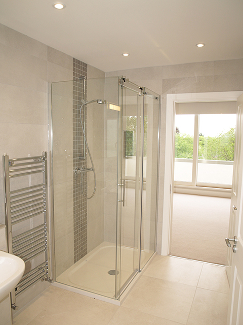 Large upstairs bath & shower room